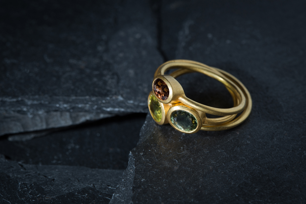 Trio of gold rings decorated with zircon or tourmaline — Yves Gratas