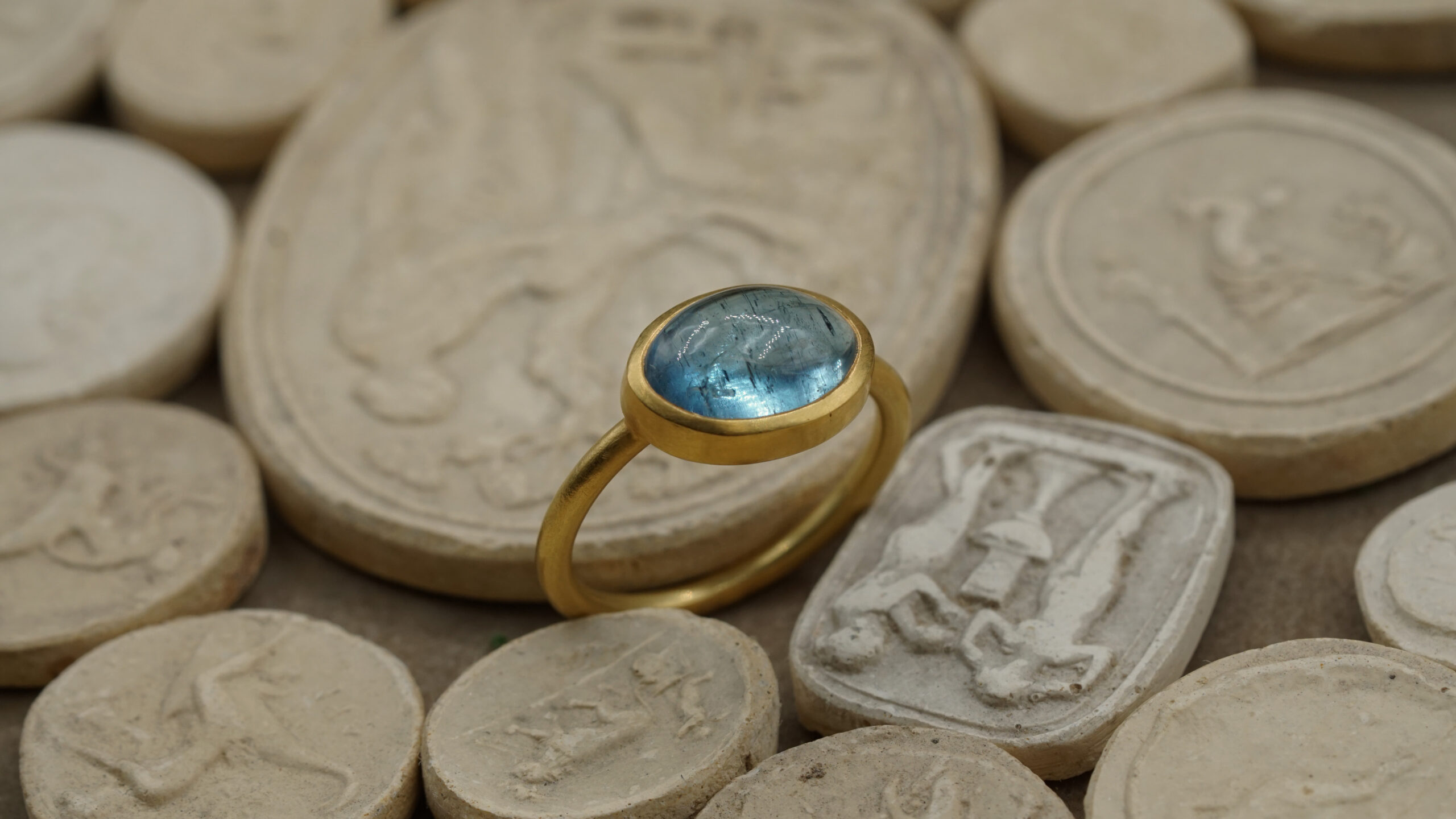 cabochon aigue marine bague