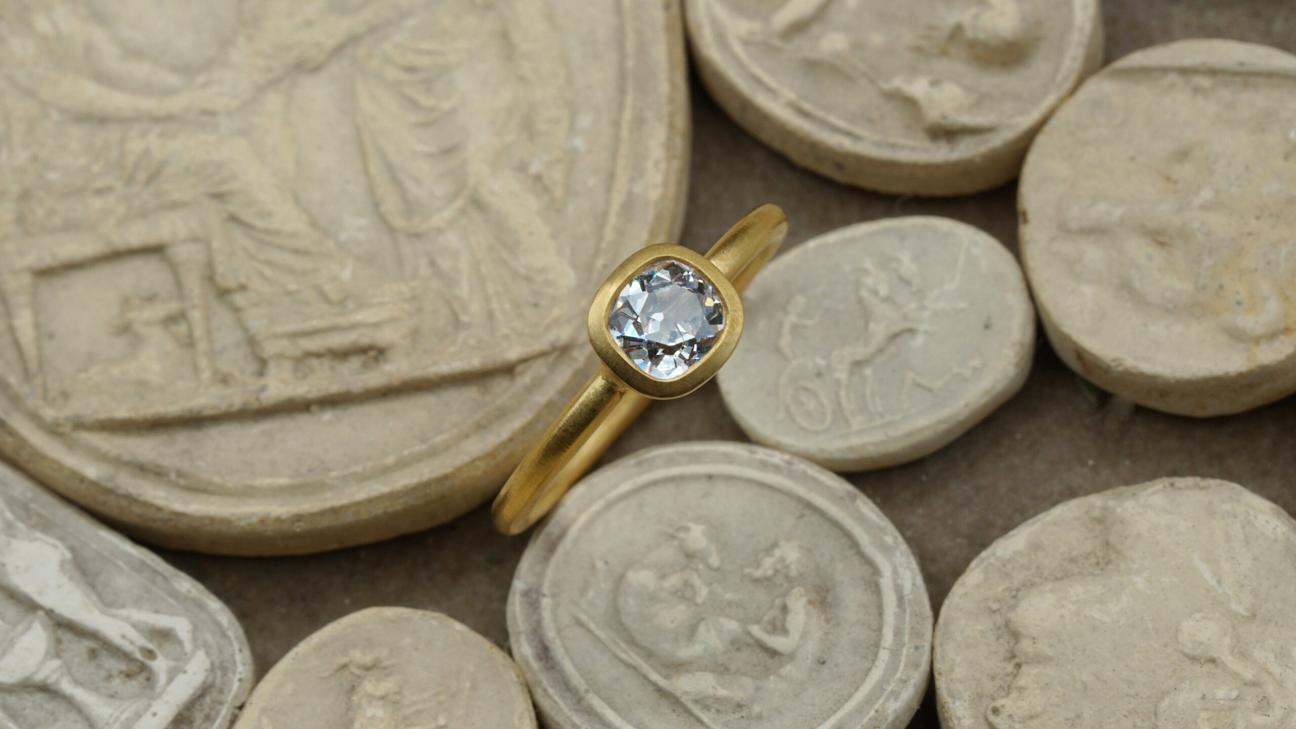 sur mesure diamant taille ancienne coque