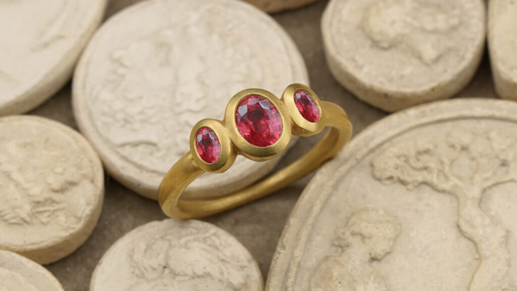 079 bague sybille rubis saphir rose