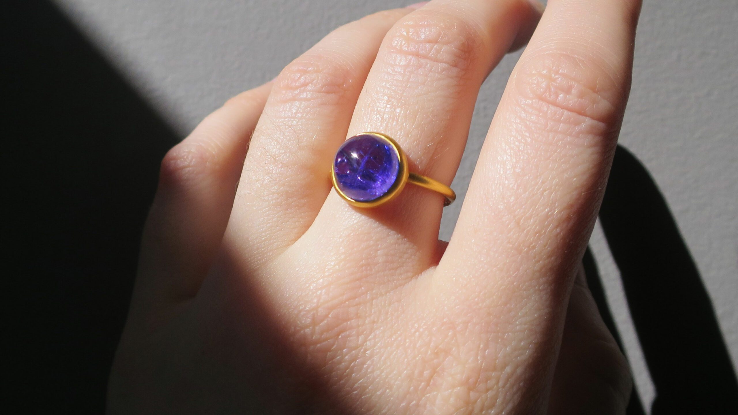 tanzanite cabochon bague